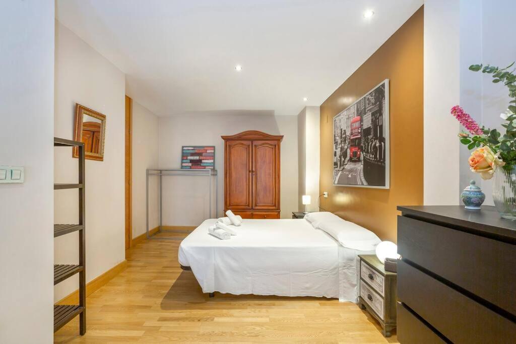 Marieta Apartment By The Castle With Ac Alicante Exterior photo
